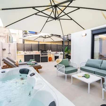 Nimar Luxury With Jacuzzi Rhodes City